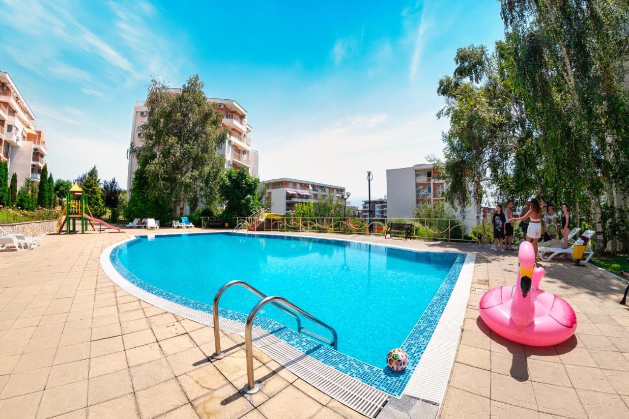 Crown Fort Club Sveti Vlas Exterior photo