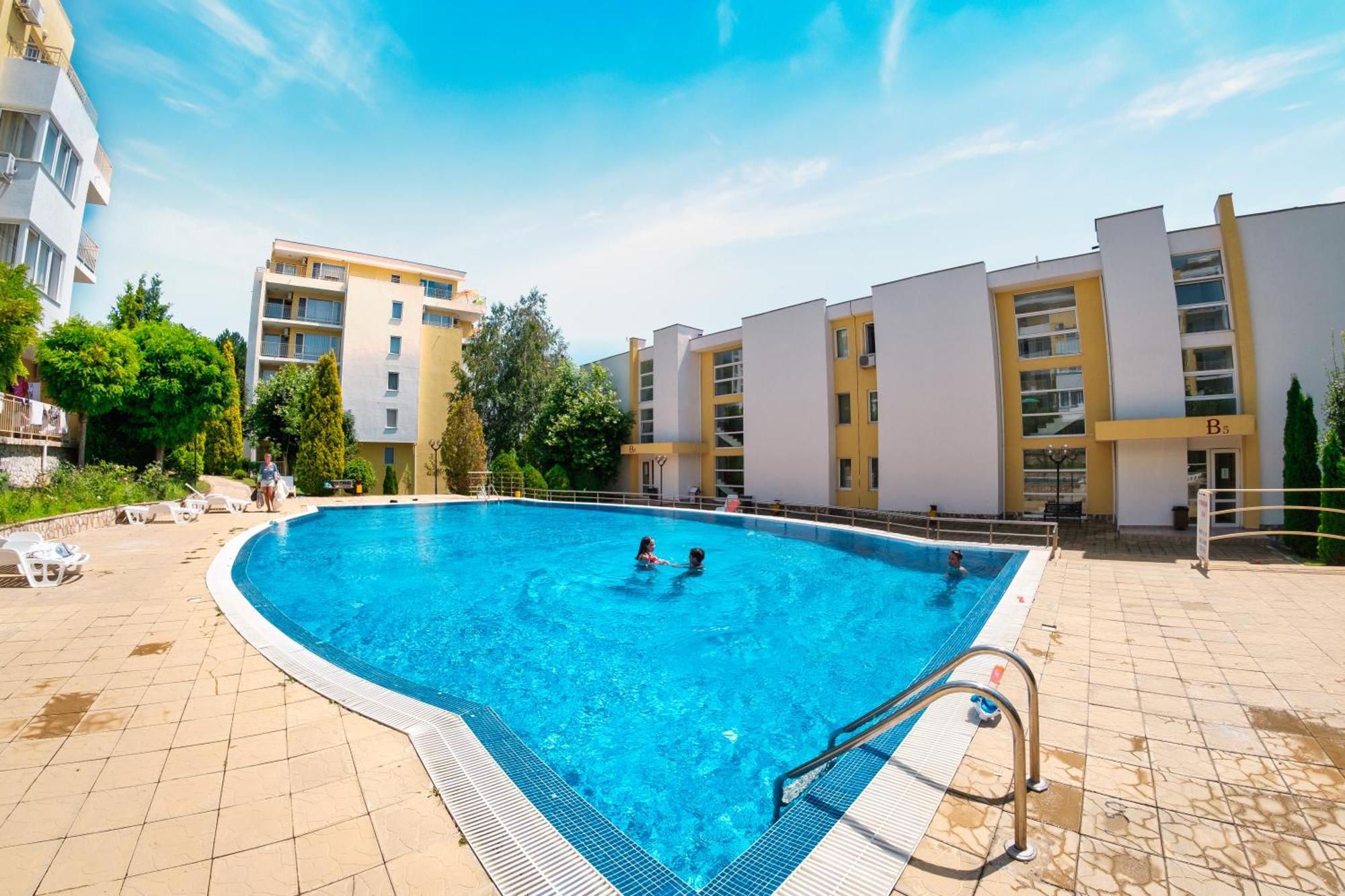 Crown Fort Club Sveti Vlas Exterior photo